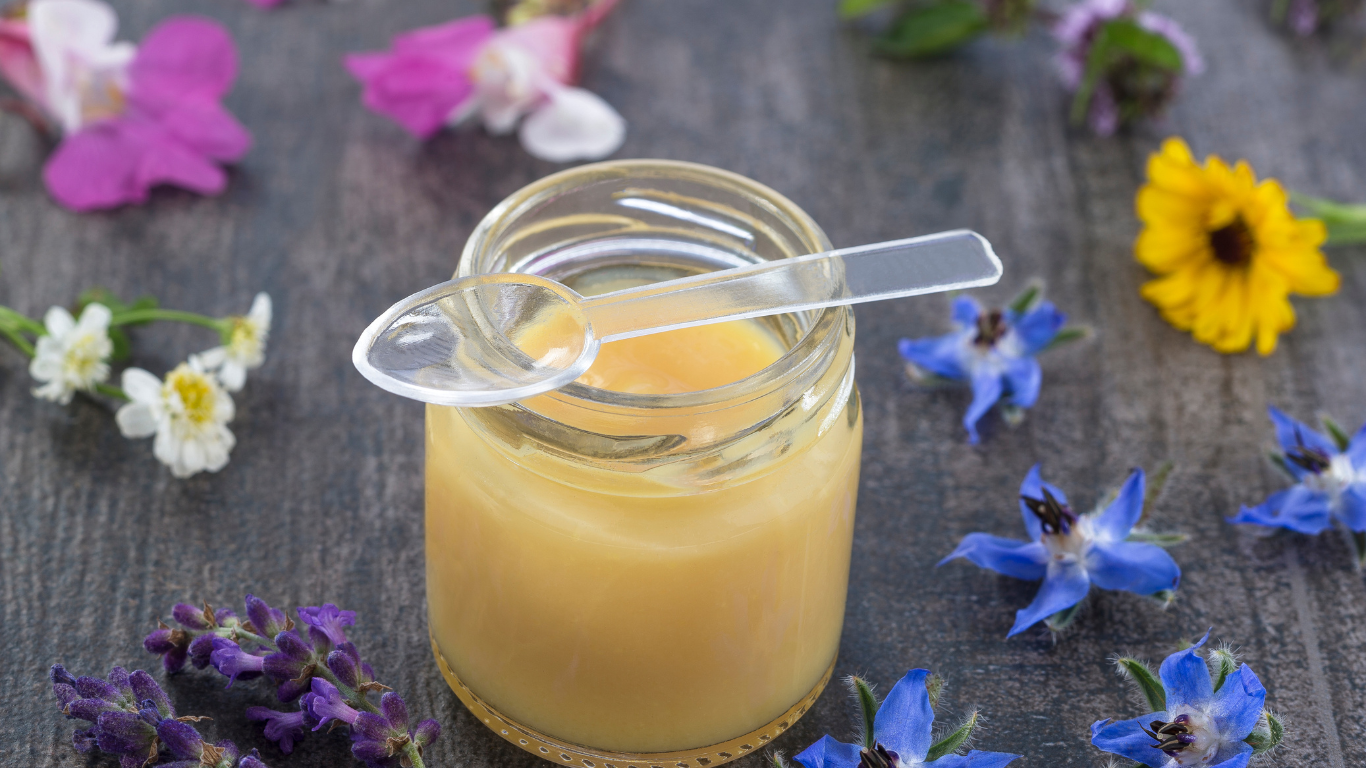 Keajaiban Royal Jelly: Lebih dari Sekadar Madu untuk Kesehatan Optimal
